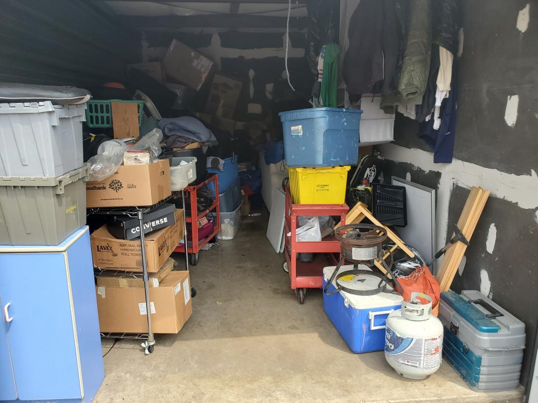 Storage Unit Auction in Lansing, MI at Red Dot Storage 103 ends on 4th
